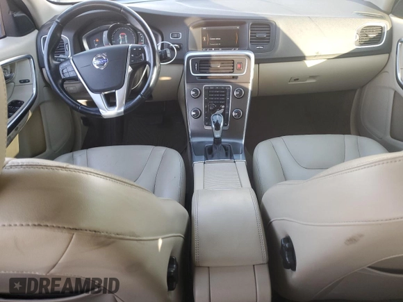 2015 Volvo V60 z VIN YV1612SB6F1211119, wystawiony jako Copart lot #77466004 z przebiegiem 144 388 mil mil oraz Szkoda całkowita • Salvage title. Historia ofert i sprzedaży dostępna na DreamBid. Obrazek 8.