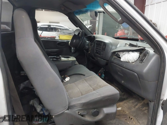 2004 Ford F-150 XL with VIN 2FTPF17Z54CA82300, listed as a IAAI auction lot 41937702 with 173,180 mi miles and . Bid and sale history available at DreamBid. Image 5.