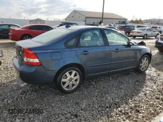2006 Volvo S40 2.4L with VIN YV1MS382262216488, listed as a Copart auction lot 46152705 with 136,264 mi miles and Non Repairable. Bid and sale history available at carsss.com. Image 3.
