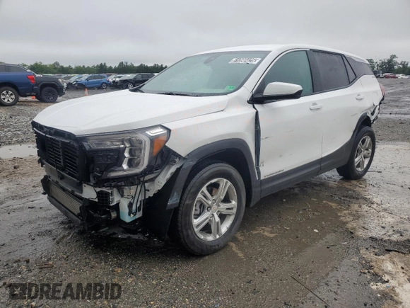 2024 GMC Terrain SLE z VIN 3GKALTEG5RL306490, wystawiony jako Copart lot #61090425 z przebiegiem 27 890 mil mil oraz Czysty tytuł • Clean title. Historia ofert i sprzedaży dostępna na DreamBid. Obrazek 1.