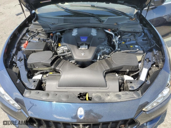 2022 Maserati Ghibli Modena Q4 with VIN ZAM57YTM4NX400247, listed as a Copart auction lot 56967624 with 10,180 mi miles and Salvage Title. Bid and sale history available at carsss.com. Image 11.