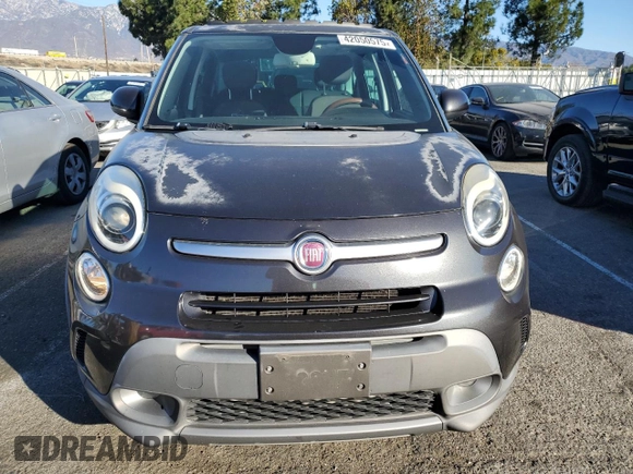 2014 FIAT 500L Trekking with VIN ZFBCFADH8EZ013893, listed as a Copart auction lot 42050575 with 60,580 mi miles and Salvage Title. Bid and sale history available at DreamBid. Image 5.