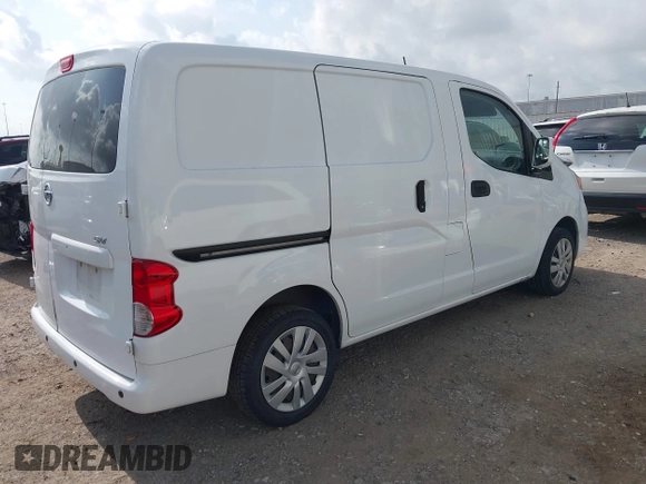 2020 Nissan NV200 SV z VIN 3N6CM0KN9LK703701, wystawiony jako IAAI lot #42401438 z przebiegiem 76 186 mil mil oraz . Historia ofert i sprzedaży dostępna na DreamBid. Obrazek 4.