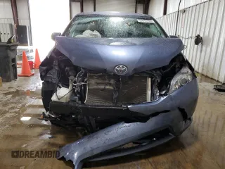2017 Toyota Sienna LE Auto Access Seat with VIN 5TDKZ3DCXHS780666, listed as a Copart auction lot 53842955 with 111,757 mi miles and Salvage Title. Bid and sale history available at carsss.com. Image 5.