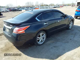 2014 Nissan Altima SL with VIN 1N4BL3AP7EC109242, listed as a IAAI auction lot 42026172 with 112,588 mi miles and . Bid and sale history available at DreamBid. Image 4.