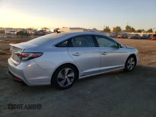 2017 Hyundai Sonata Hybrid Limited with VIN KMHE34L36HA062353, listed as a Copart auction lot 37828863 with 105,474 mi miles. Bid and sale history available at carsss.com. Image 3.
