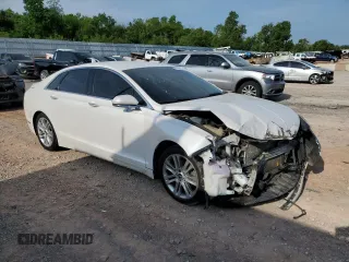 2014 Lincoln MKZ z VIN 3LN6L2G90ER820731, wystawiony jako Copart lot #57818185 z przebiegiem 133 133 mil mil oraz Szkoda całkowita • Salvage title. Historia ofert i sprzedaży dostępna na DreamBid. Obrazek 4.