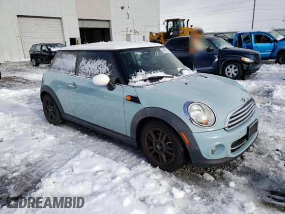2013 MINI Cooper Hardtop with VIN WMWSU3C59DT685932, listed as a Copart auction lot 44947165 with 134,350 mi miles and Salvage Title. Bid and sale history available at carsss.com. Image 4.