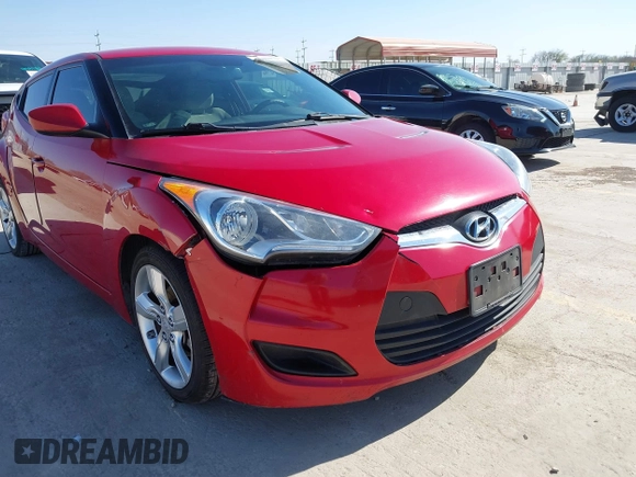 2013 Hyundai Veloster w/Gray Int z VIN KMHTC6AD0DU118150, wystawiony jako IAAI lot #41796309 z przebiegiem 249 384 mil mil oraz . Historia ofert i sprzedaży dostępna na DreamBid. Obrazek 6.