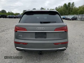 2023 Audi Q5 S line Premium Plus z VIN WA1EAAFY3P2183215, wystawiony jako Copart lot #57240255 z przebiegiem 13 998 mil mil oraz Szkody całkowita. Historia ofert i sprzedaży dostępna na DreamBid. Obrazek 6.