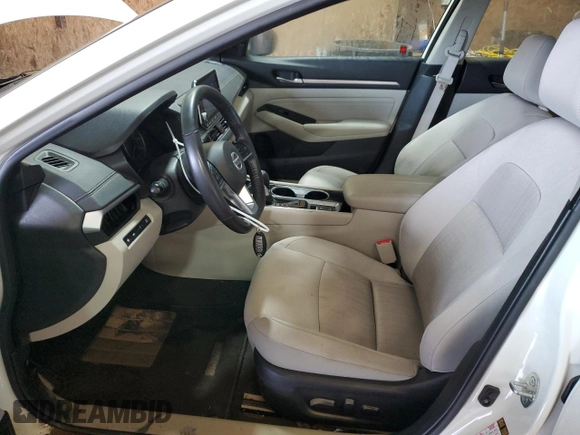 2022 Nissan Altima SV z VIN 1N4BL4DV4NN335565, wystawiony jako Copart lot #56685655 z przebiegiem 34 693 mil mil oraz Szkoda całkowita • Salvage title. Historia ofert i sprzedaży dostępna na DreamBid. Obrazek 7.