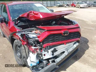 2023 Toyota RAV4 LE z VIN 2T3F1RFVXPW343189, wystawiony jako IAAI lot #42253204 z przebiegiem 23 632 mil mil oraz . Historia ofert i sprzedaży dostępna na DreamBid. Obrazek 6.