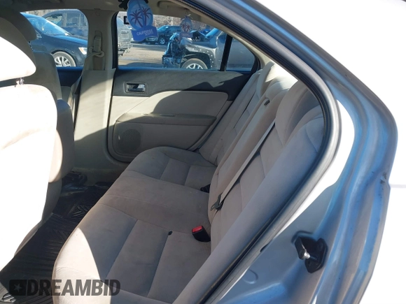 2008 Ford Fusion S with VIN 3FAHP06ZX8R181470, listed as a IAAI auction lot 41573211 with 249,337 mi miles. Bid and sale history available at carsss.com. Image 8.