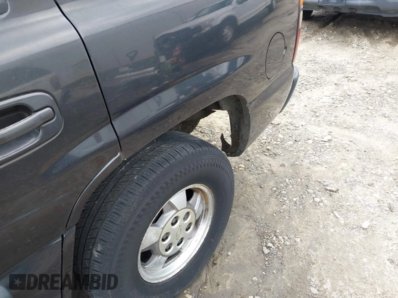 2004 Chevrolet Tahoe LT with VIN 1GNEC13Z14R203713, listed as a IAAI auction lot 42490743 with 216,529 mi miles and . Bid and sale history available at DreamBid. Image 13.