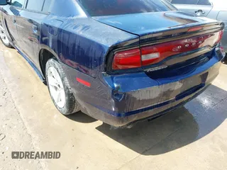 2013 Dodge Charger SE with VIN 2C3CDXBG1DH678072, listed as a IAAI auction lot 42177054 with 190,818 mi miles and . Bid and sale history available at DreamBid. Image 6.