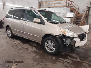 2005 Toyota Sienna XLE with VIN 5TDBA22C85S047371, listed as a IAAI auction lot 41591534 with 185,209 mi miles. Bid and sale history available at carsss.com. Image 1.