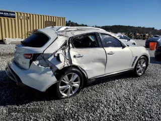 2014 Infiniti QX70 z VIN JN8CS1MU1EM451632, wystawiony jako Copart lot #50012035 z przebiegiem 246 212 mil mil oraz Szkody całkowita. Historia ofert i sprzedaży dostępna na DreamBid. Obrazek 3.