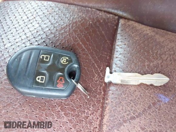 2012 Ford F-250 XL с VIN 1FT7W2BT2CEB60887, выставлен на аукционе IAAI как лот 42493100 с пробегом 281 898 миль миль и . История ставок и продаж доступна на DreamBid. Изображение 11.