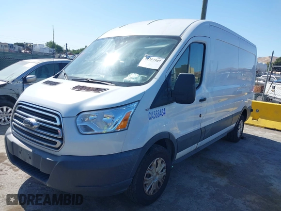 2018 Ford Transit z VIN 1FTYR2CM0JKA71692, wystawiony jako IAAI lot #42357507 z przebiegiem 323 477 mil mil oraz . Historia ofert i sprzedaży dostępna na DreamBid. Obrazek 17.