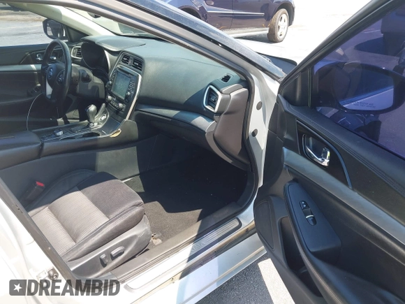2017 Nissan Maxima Platinum with VIN 1N4AA6AP0HC405145, listed as a IAAI auction lot 42579108 with 138,114 mi miles and . Bid and sale history available at DreamBid. Image 5.
