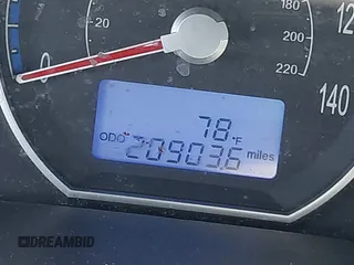 2009 Hyundai Santa Fe SE with VIN 5NMSH73E69H233055, listed as a IAAI auction lot 42454100 with 209,036 mi miles and . Bid and sale history available at DreamBid. Image 16.