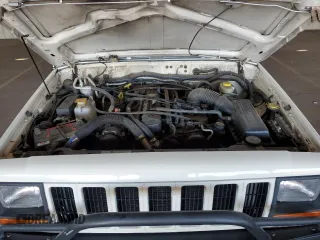 2001 Jeep Cherokee Sport with VIN 1J4FT48S21L614119, listed as a Copart auction lot 47362065 with 184,750 mi miles and Clean Title. Bid and sale history available at carsss.com. Image 12.