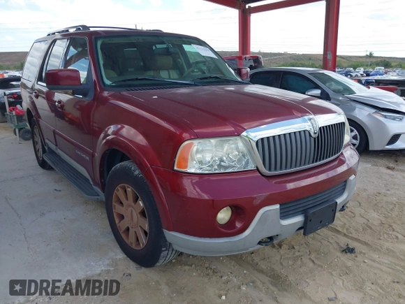 2004 Lincoln Navigator Luxury z VIN 5LMFU27R94LJ10282, wystawiony jako IAAI lot #42115619 z przebiegiem 204 576 mil mil oraz . Historia ofert i sprzedaży dostępna na DreamBid. Obrazek 1.