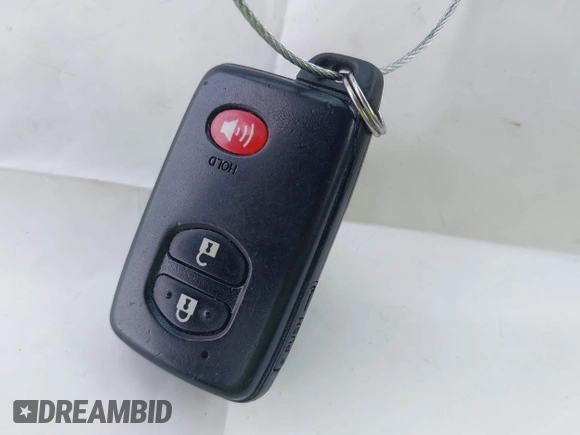 2013 Toyota Prius One z VIN JTDKN3DU3D5704663, wystawiony jako IAAI lot #42270987 z przebiegiem 169 353 mil mil oraz . Historia ofert i sprzedaży dostępna na DreamBid. Obrazek 11.