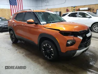 2022 Chevrolet TrailBlazer LT with VIN KL79MRSL4NB090625, listed as a Copart auction lot 56921404 with 25,406 mi miles and Salvage Title. Bid and sale history available at DreamBid. Image 4.