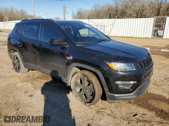 2018 Jeep Compass Altitude with VIN 3C4NJDBBXJT325669, listed as a Copart auction lot 87762825 with 70,738 mi miles and Salvage Title. Bid and sale history available at carsss.com. Image 4.