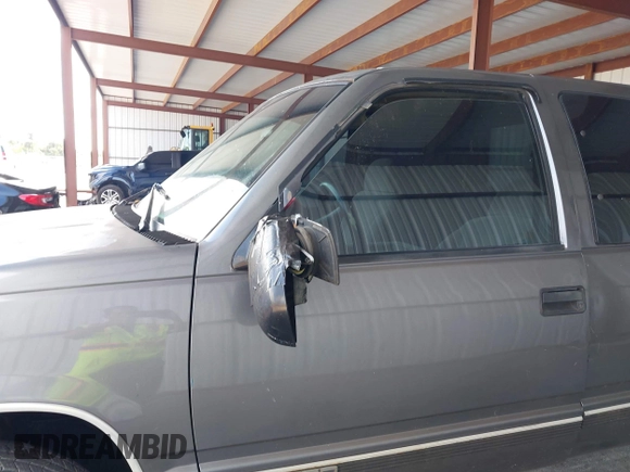 1996 Chevrolet Silverado 1500 with VIN 1GCEK19MXTE176685, listed as a IAAI auction lot 42226660 with 299,603 mi miles and . Bid and sale history available at DreamBid. Image 12.