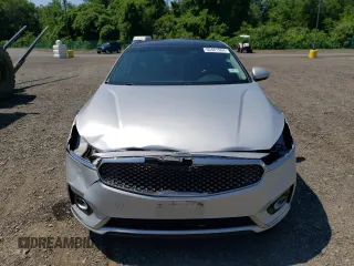 2017 Kia Cadenza Premium z VIN KNALC4J14H5060670, wystawiony jako Copart lot #60481904 z przebiegiem 127 125 mil mil oraz Szkody całkowita. Historia ofert i sprzedaży dostępna na DreamBid. Obrazek 5.
