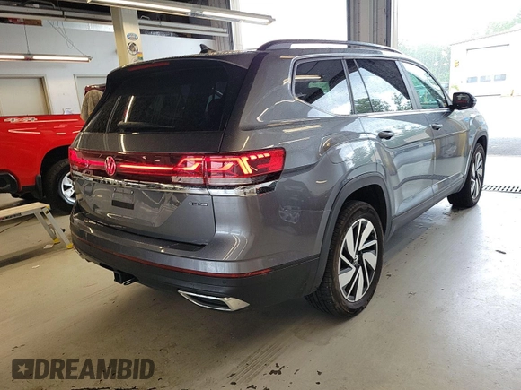 2024 Volkswagen Atlas SE with VIN 1V2HR2CA4RC557741, listed as a IAAI auction lot 42791846 with 20,380 mi miles and . Bid and sale history available at DreamBid. Image 19.