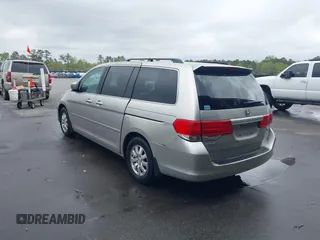 2008 Honda Odyssey EX with VIN 5FNRL38418B101360, listed as a IAAI auction lot 41862629 with 235,653 mi miles. Bid and sale history available at carsss.com. Image 3.
