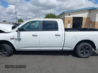 2017 Ram 1500 Big Horn z VIN 1C6RR7TM9HS710347, wystawiony jako IAAI lot #41935809 z przebiegiem 88 745 mil mil oraz . Historia ofert i sprzedaży dostępna na DreamBid. Obrazek 15.