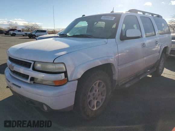 2004 Chevrolet Suburban Z71 with VIN 3GNFK16Z24G262479, listed as a Copart auction lot 43009035 with 235,865 mi miles and Salvage Title. Bid and sale history available at carsss.com. Image 1.