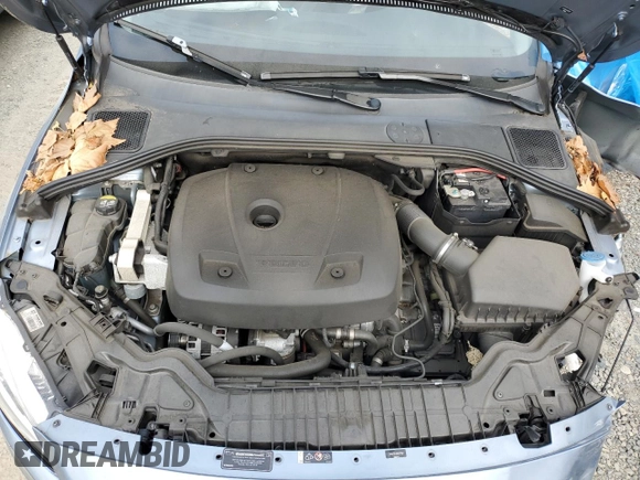 2017 Volvo S60 Inscription z VIN LYV402TK4HB127567, wystawiony jako Copart lot #66991914 z przebiegiem Nie podano mil oraz Szkoda całkowita • Salvage title. Historia ofert i sprzedaży dostępna na DreamBid. Obrazek 12.