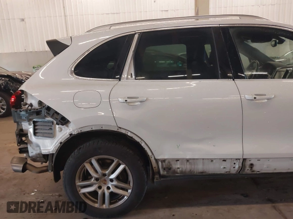 2016 Porsche Cayenne with VIN WP1AA2A26GLA10357, listed as a IAAI auction lot 41370956 with 96,026 mi miles. Bid and sale history available at carsss.com. Image 20.