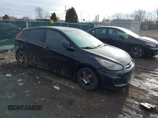 2013 Hyundai Accent GS z VIN KMHCT5AE1DU119732, wystawiony jako IAAI lot #41630775 z przebiegiem 180 001 mil mil oraz . Historia ofert i sprzedaży dostępna na DreamBid. Obrazek 1.