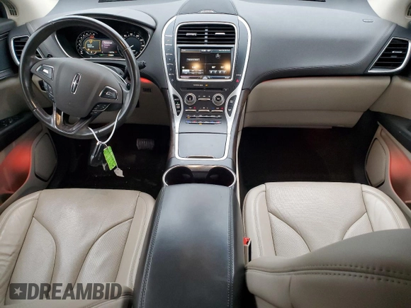 2016 Lincoln MKX Reserve with VIN 2LMTJ8LP3GBL36154, listed as a Copart auction lot 82010124 with 116,573 mi miles and Salvage Title. Bid and sale history available at DreamBid. Image 8.