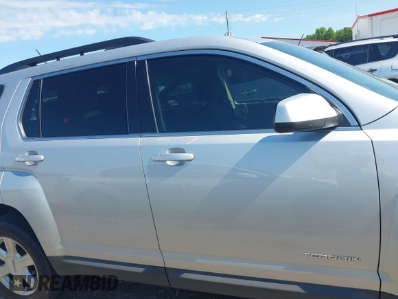 2014 GMC Terrain SLE z VIN 2GKFLRE37E6326485, wystawiony jako IAAI lot #42193314 z przebiegiem 167 209 mil mil oraz . Historia ofert i sprzedaży dostępna na DreamBid. Obrazek 14.