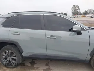 2022 Toyota RAV4 Hybrid XLE Premium with VIN 4T3B6RFV8NU102695, listed as a IAAI auction lot 42385078 with 35,614 mi miles and . Bid and sale history available at DreamBid. Image 13.