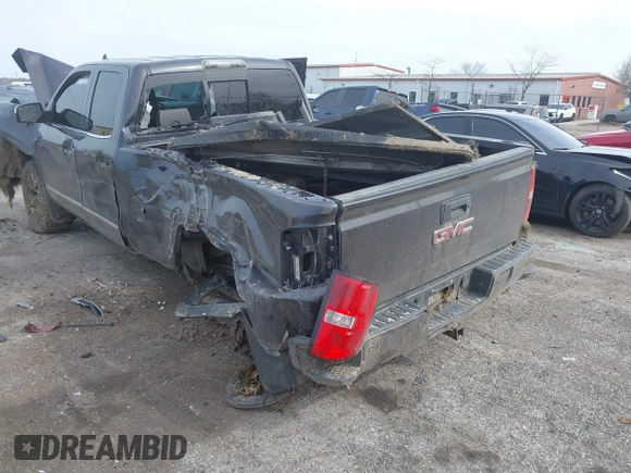 2015 GMC Sierra 1500 SLE z VIN 1GTV2UEC3FZ212843, wystawiony jako IAAI lot #42030130 z przebiegiem Nie podano mil oraz . Historia ofert i sprzedaży dostępna na DreamBid. Obrazek 3.