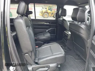 2024 Jeep Wagoneer Series III with VIN 1C4SJVDP2RS176737, listed as a IAAI auction lot 42627938 with 29,420 mi miles and . Bid and sale history available at DreamBid. Image 8.
