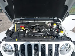 2021 Jeep Gladiator Overland z VIN 1C6HJTFG3ML584038, wystawiony jako IAAI lot #42634959 z przebiegiem 21 843 mil mil oraz . Historia ofert i sprzedaży dostępna na DreamBid. Obrazek 10.