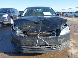 2015 Volkswagen Jetta S с VIN 3VW2K7AJ0FM218574, выставлен на аукционе IAAI как лот 41711721 с пробегом 174 400 миль миль и . История ставок и продаж доступна на DreamBid. Изображение 12.