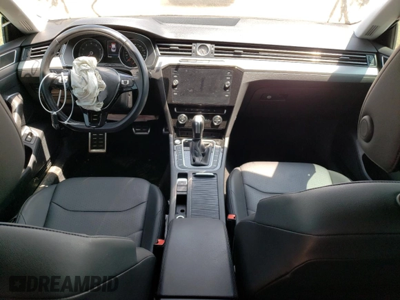 2020 Volkswagen Arteon SE с VIN WVWBR7ANXLE015582, выставлен на аукционе Copart как лот 56882033 с пробегом 57 704 миль миль и . История ставок и продаж доступна на DreamBid. Изображение 8.
