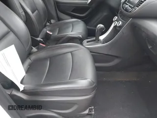 2022 Chevrolet Trax LT with VIN KL7CJPSMXNB526129, listed as a IAAI auction lot 42052390 with 20,973 mi miles and . Bid and sale history available at DreamBid. Image 5.