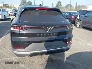 2023 VinFast VF 8 Eco с VIN RLLV1AEB9PH003158, выставлен на аукционе IAAI как лот 41615030 с пробегом 8 711 миль миль и . История ставок и продаж доступна на DreamBid. Изображение 16.