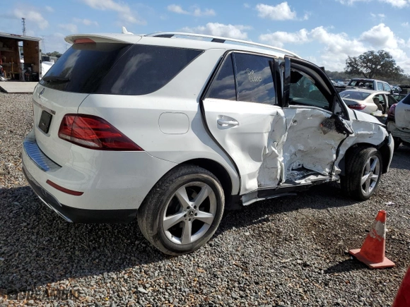 2018 Mercedes-Benz GLE with VIN 4JGDA5JB5JB128876, listed as a Copart auction lot 44890405 with NaN miles and Salvage Title. Bid and sale history available at carsss.com. Image 3.